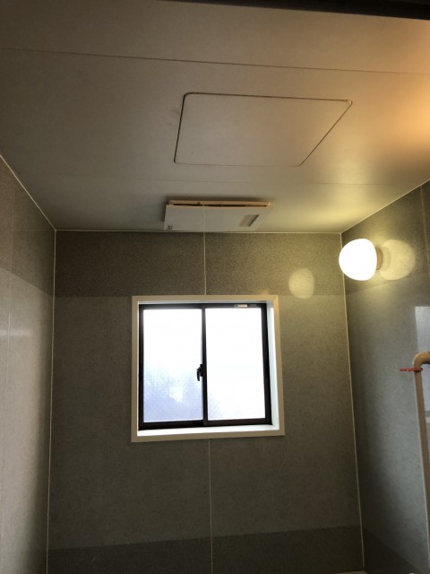 H29.12月　大田区大森南　浴室換気暖房新規　三菱製V-241BZ