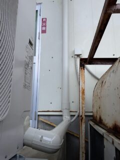 静岡県御殿場市　床置きエアコン　床置きパッケージエアコン　業務用エアコン　作業後