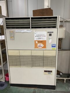 静岡県御殿場市　床置きエアコン　床置きパッケージエアコン　業務用エアコン　作業前