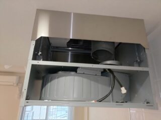 天吊りレンジフード 天吊りレンジフード センターフード型レンジフード レンジフード新規設置 レンジフード新設工事
