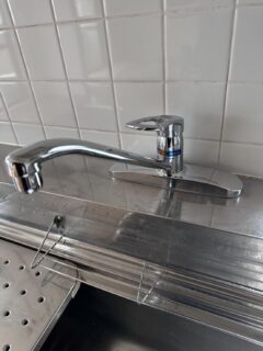 水栓交換 2ホールデッキ水栓 2ホールシングルレバー水栓 キッチン水栓工事